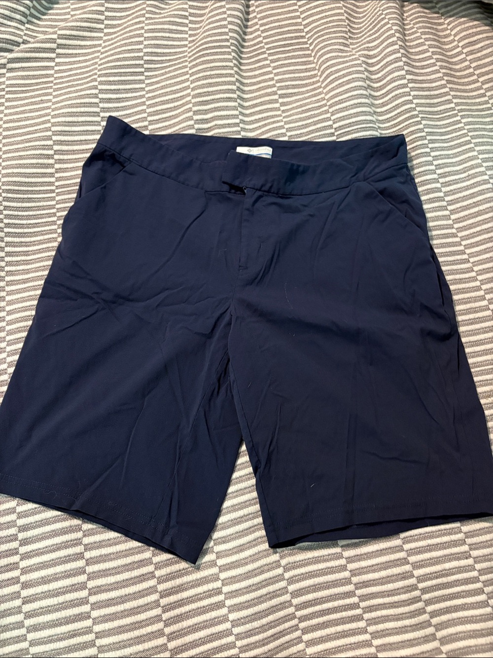 Columbia Women’s Navy Athletic Stretch Shorts